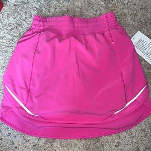 Hot Pink LuluLemon skirt *brand new*